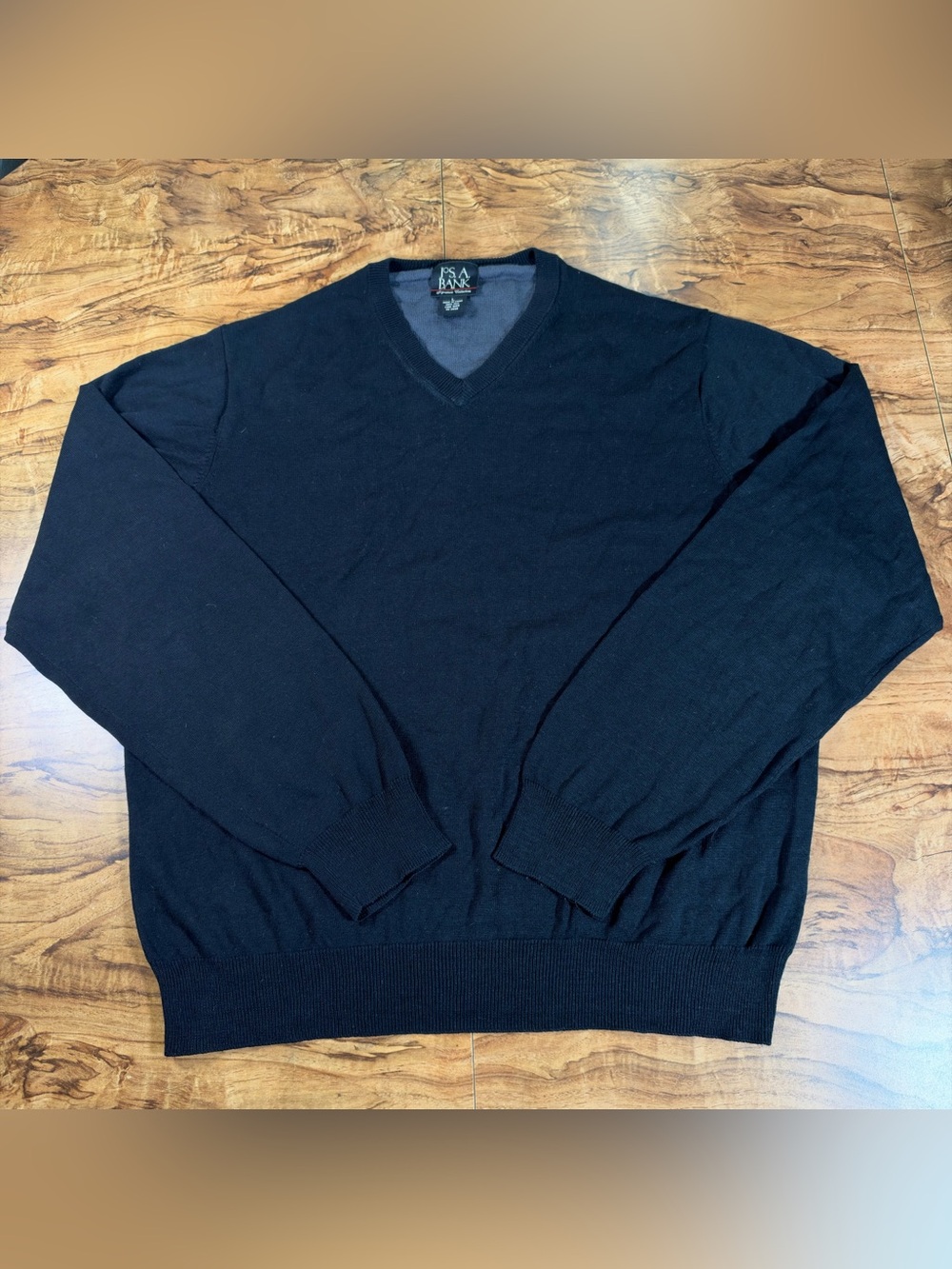Jos A Bank V-Neck Sweater Men’s L Black 100% Silk Pullover